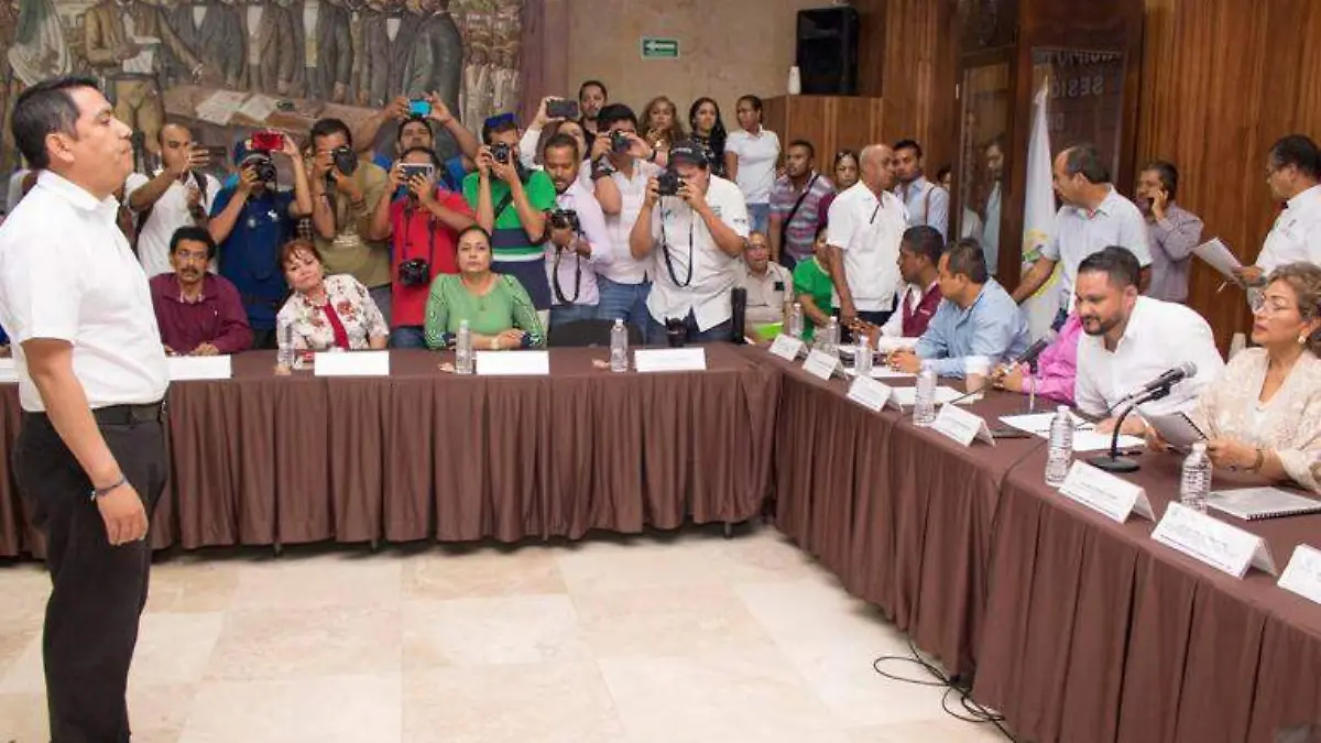 Acapulco toma protesta SSP municipal